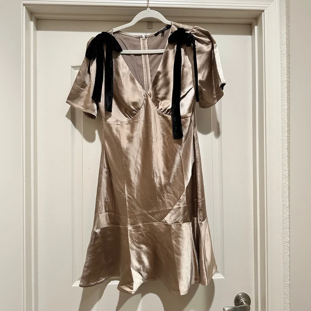 19 Cooper Velvet Bow Trim Satin Dress - Picture 3 of 5